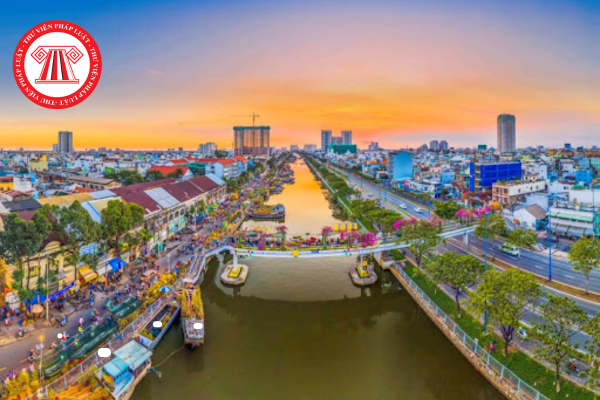 Thành phố tiếp tục tổ chức “Trên bến, dưới thuyền”