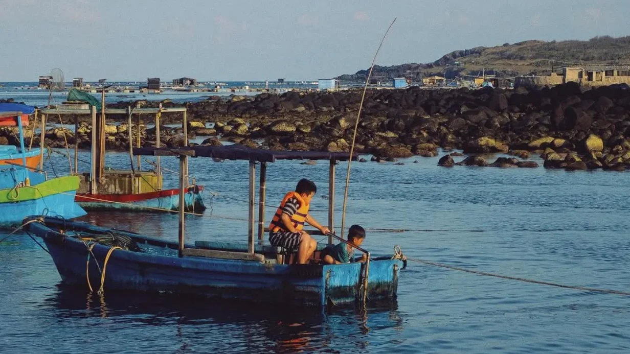 cuộc sống tại làng chài tam thanh
